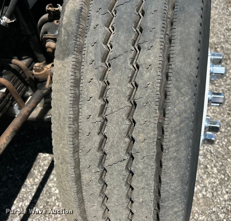 image for item EG0767 2003 Freightliner  Business Class M2 rollback truck