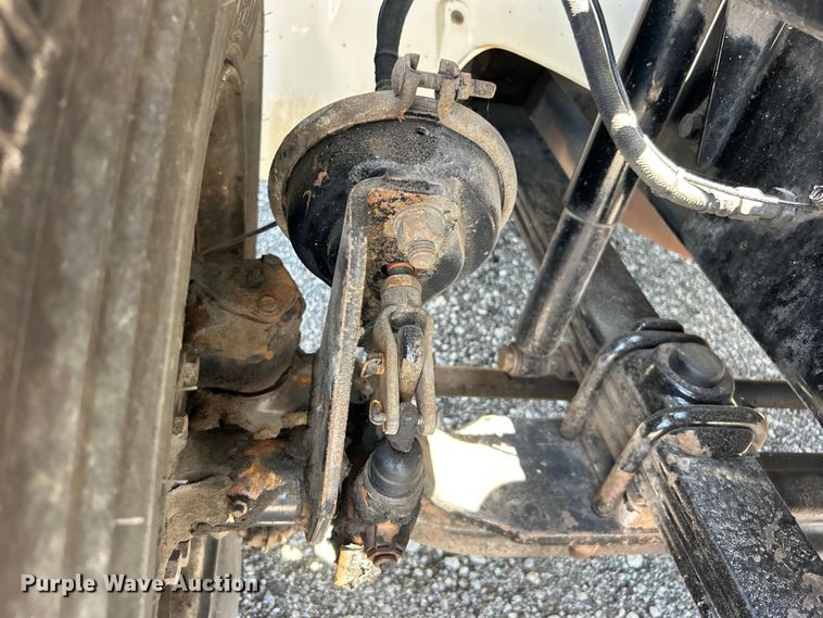 image for item EG0767 2003 Freightliner  Business Class M2 rollback truck