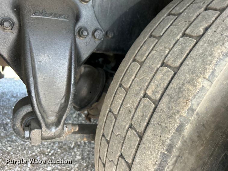 image for item EG0767 2003 Freightliner  Business Class M2 rollback truck