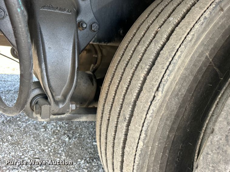 image for item EG0767 2003 Freightliner  Business Class M2 rollback truck