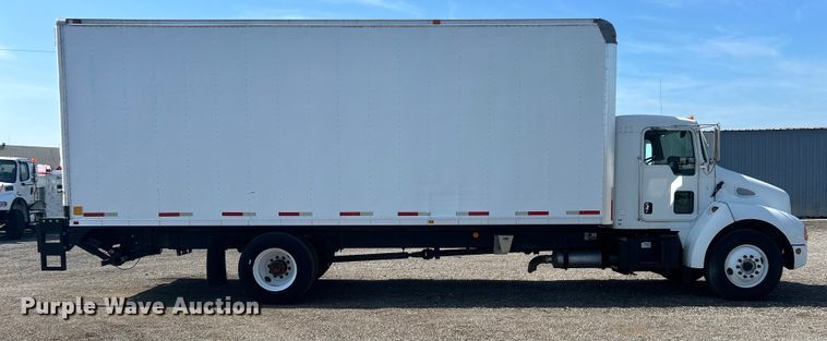 image for item EG0778 2005 Kenworth T300 box truck