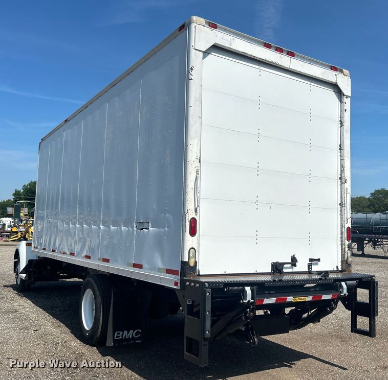 image for item EG0778 2005 Kenworth T300 box truck