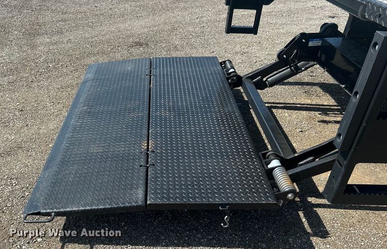 image for item EG0778 2005 Kenworth T300 box truck