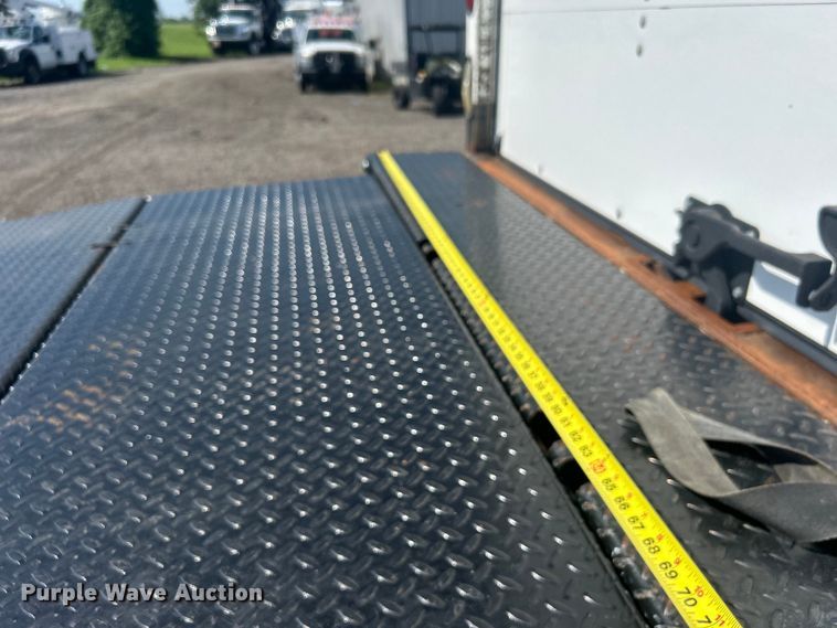 image for item EG0778 2005 Kenworth T300 box truck