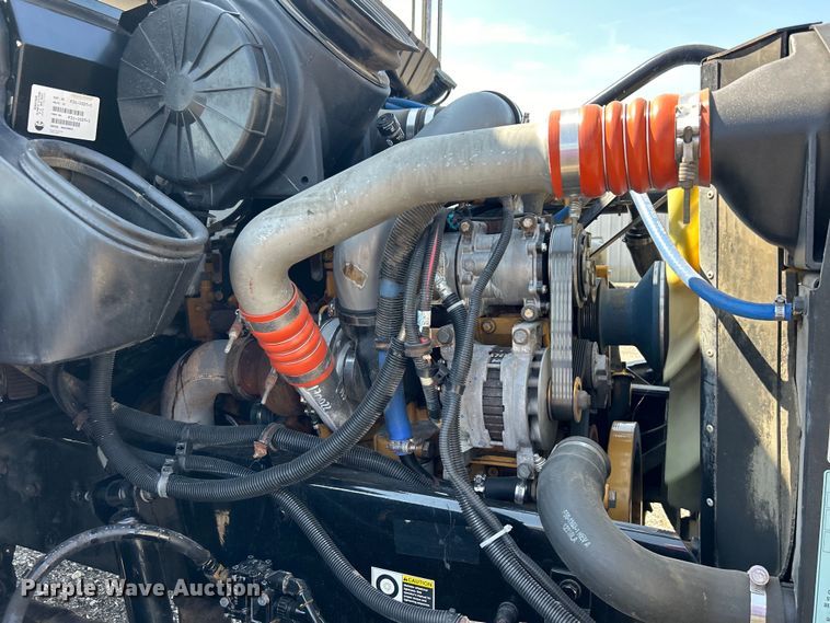 image for item EG0778 2005 Kenworth T300 box truck