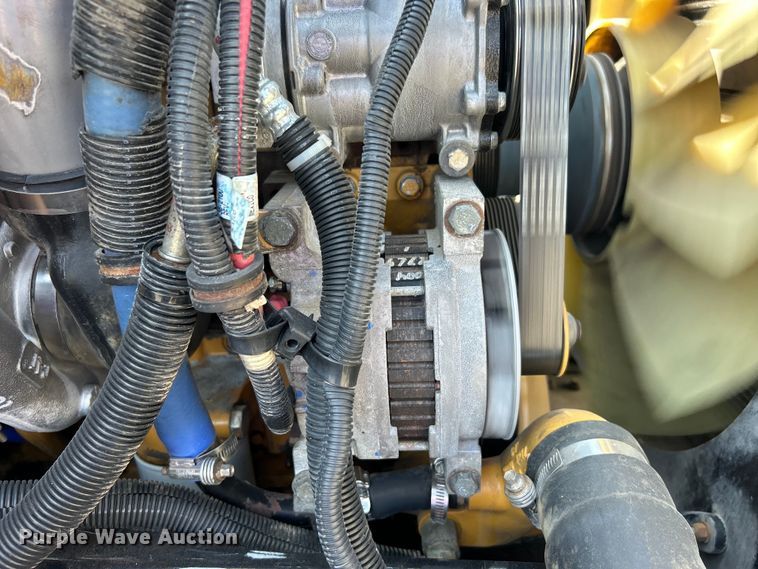 image for item EG0778 2005 Kenworth T300 box truck