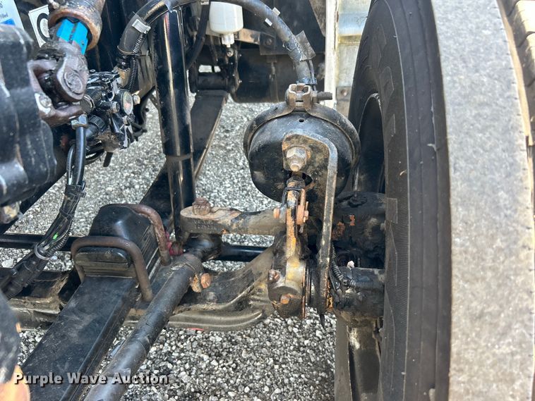 image for item EG0778 2005 Kenworth T300 box truck