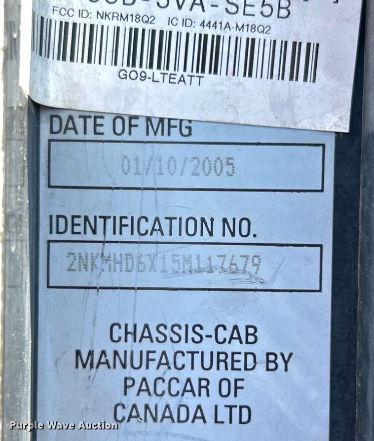 image for item EG0778 2005 Kenworth T300 box truck