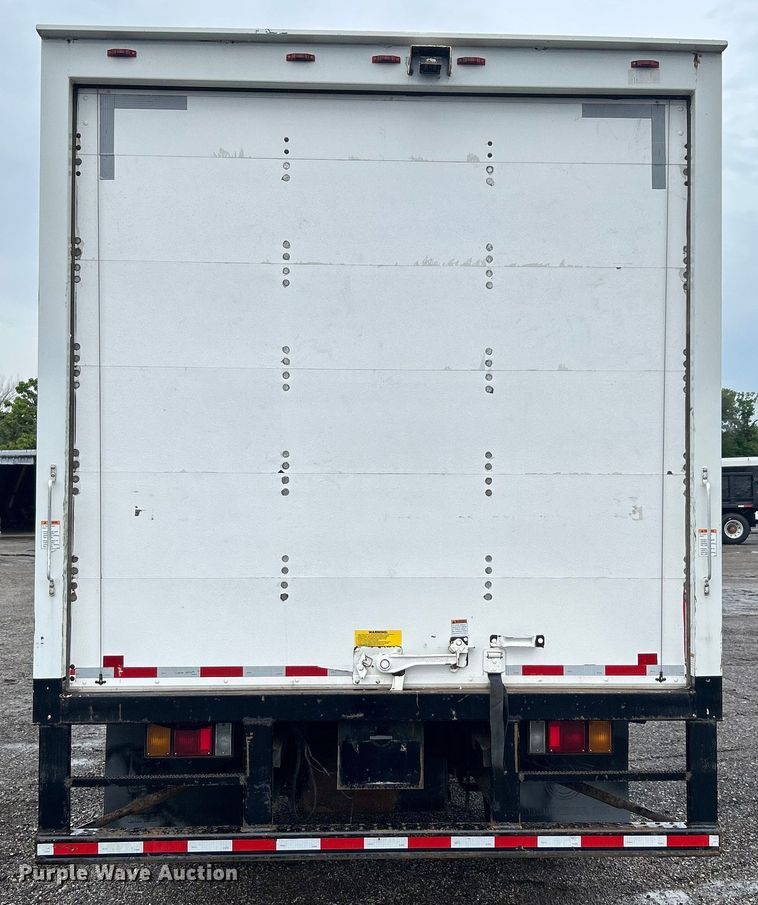 image for item EG0833 2016 Isuzu  NPR box truck