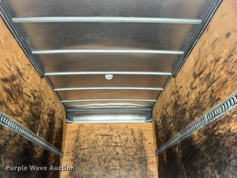 image for item EG0833 2016 Isuzu  NPR box truck