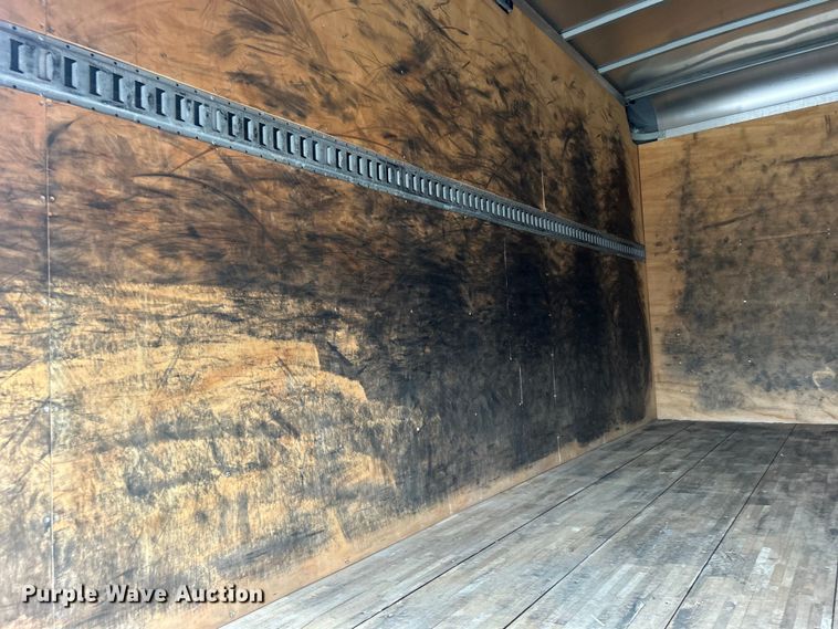 image for item EG0833 2016 Isuzu  NPR box truck