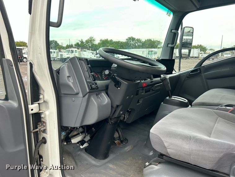 image for item EG0833 2016 Isuzu  NPR box truck