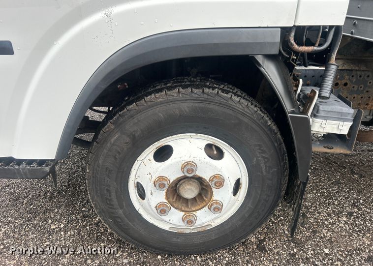 image for item EG0833 2016 Isuzu  NPR box truck