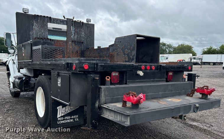 image for item EG0836 2012 Ford F750 Super Duty  flatbed truck