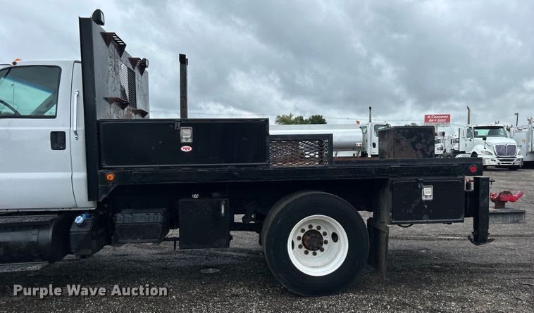 image for item EG0836 2012 Ford F750 Super Duty  flatbed truck