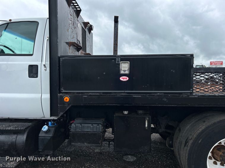 image for item EG0836 2012 Ford F750 Super Duty  flatbed truck