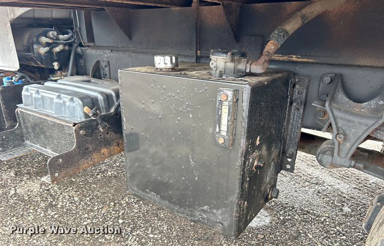 image for item EG0836 2012 Ford F750 Super Duty  flatbed truck