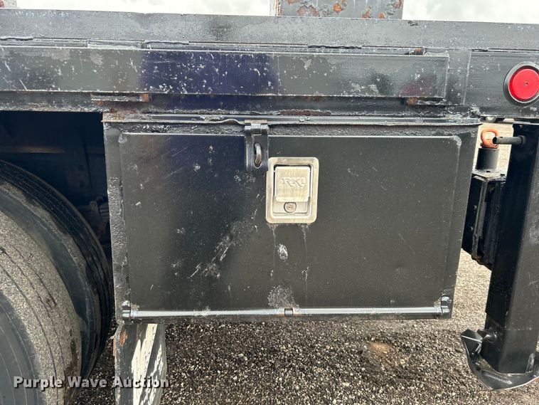 image for item EG0836 2012 Ford F750 Super Duty  flatbed truck