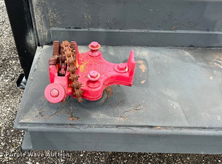 image for item EG0836 2012 Ford F750 Super Duty  flatbed truck