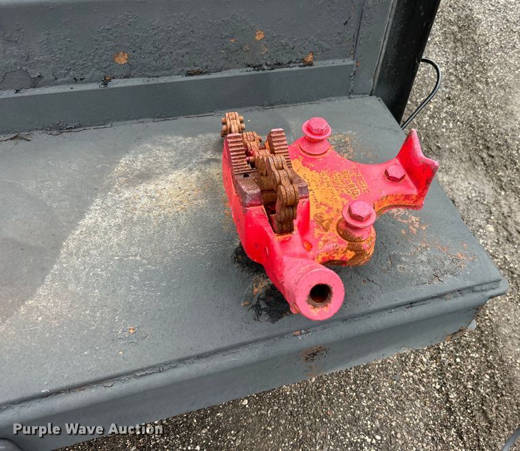 image for item EG0836 2012 Ford F750 Super Duty  flatbed truck