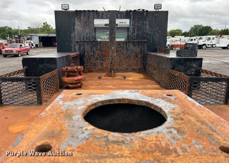 image for item EG0836 2012 Ford F750 Super Duty  flatbed truck