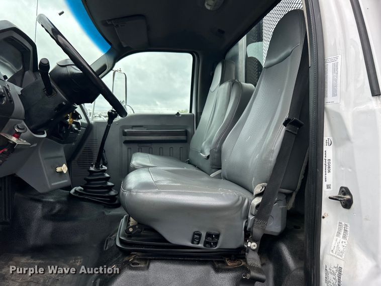 image for item EG0836 2012 Ford F750 Super Duty  flatbed truck