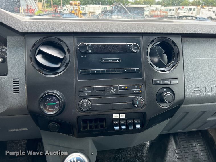 image for item EG0836 2012 Ford F750 Super Duty  flatbed truck