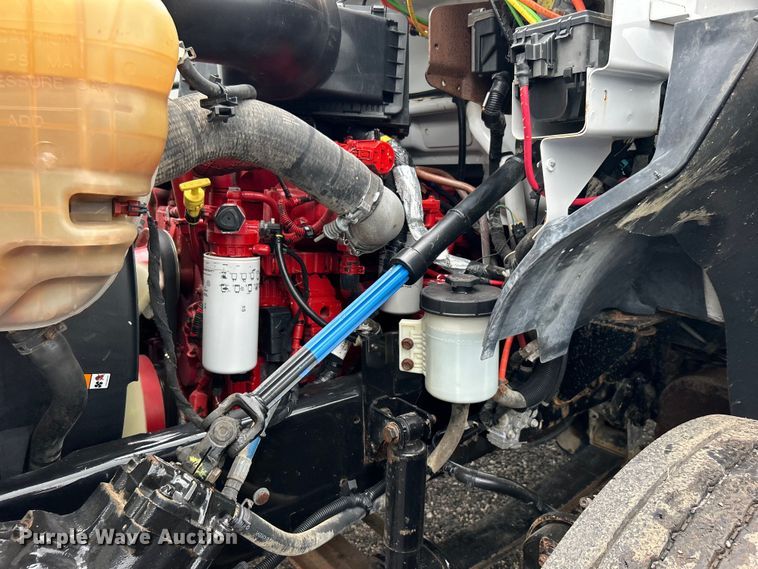 image for item EG0836 2012 Ford F750 Super Duty  flatbed truck