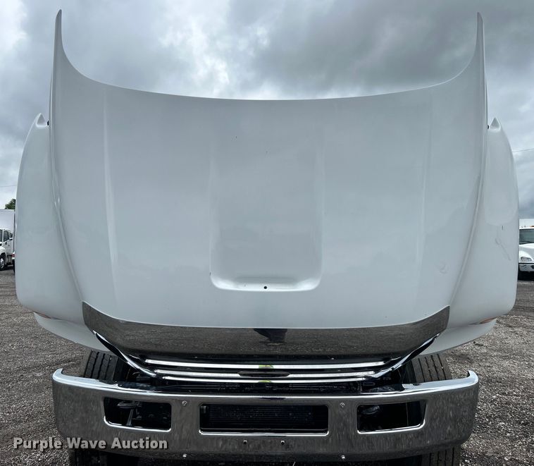 image for item EG0836 2012 Ford F750 Super Duty  flatbed truck