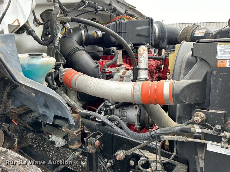 image for item EG0836 2012 Ford F750 Super Duty  flatbed truck