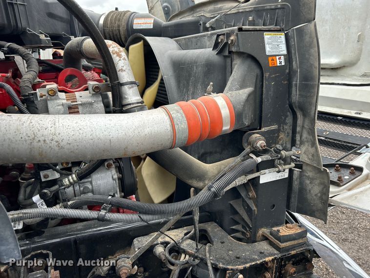 image for item EG0836 2012 Ford F750 Super Duty  flatbed truck