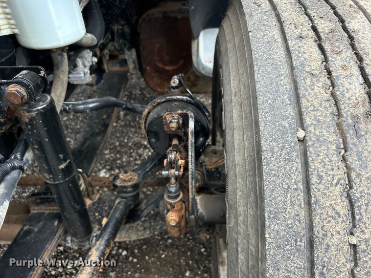 image for item EG0836 2012 Ford F750 Super Duty  flatbed truck