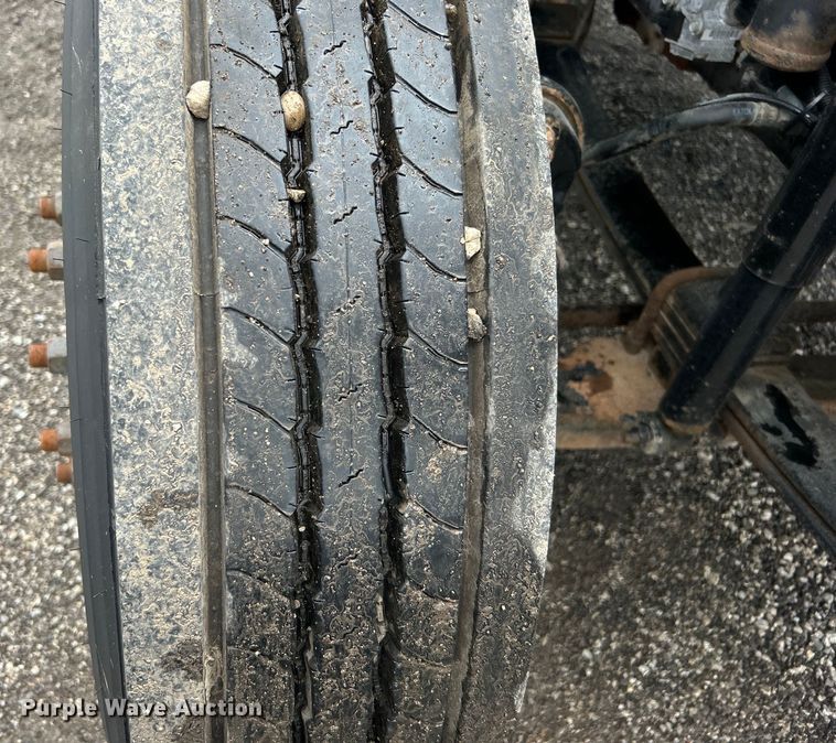 image for item EG0836 2012 Ford F750 Super Duty  flatbed truck