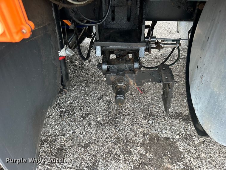 image for item EG0840 2011 Ford F750 Super Duty  railroad inspection truck