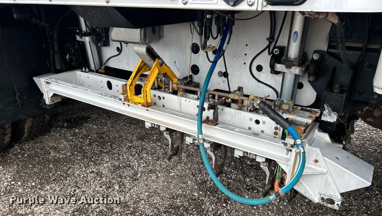 image for item EG0840 2011 Ford F750 Super Duty  railroad inspection truck