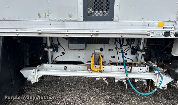 image for item EG0840 2011 Ford F750 Super Duty  railroad inspection truck