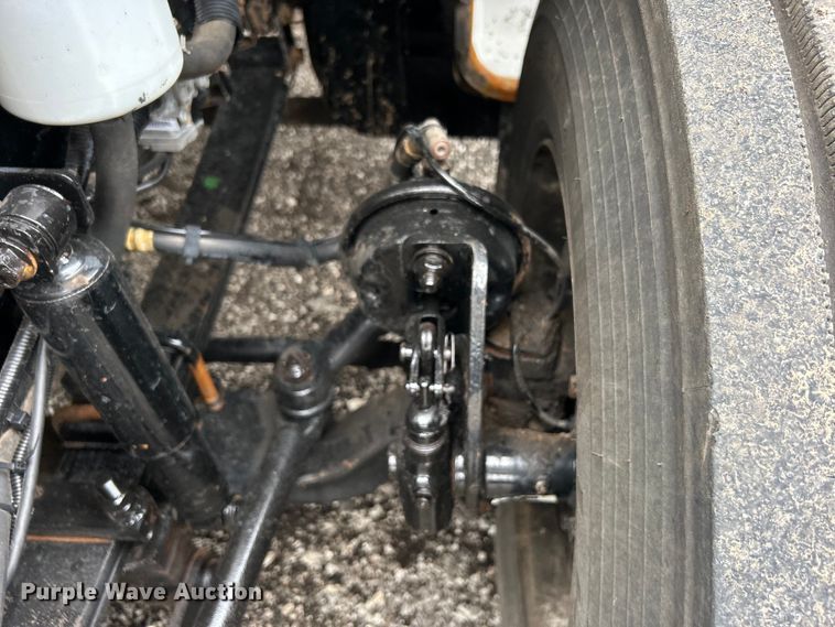 image for item EG0840 2011 Ford F750 Super Duty  railroad inspection truck