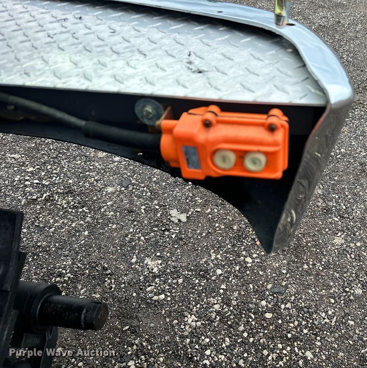 image for item EG0840 2011 Ford F750 Super Duty  railroad inspection truck