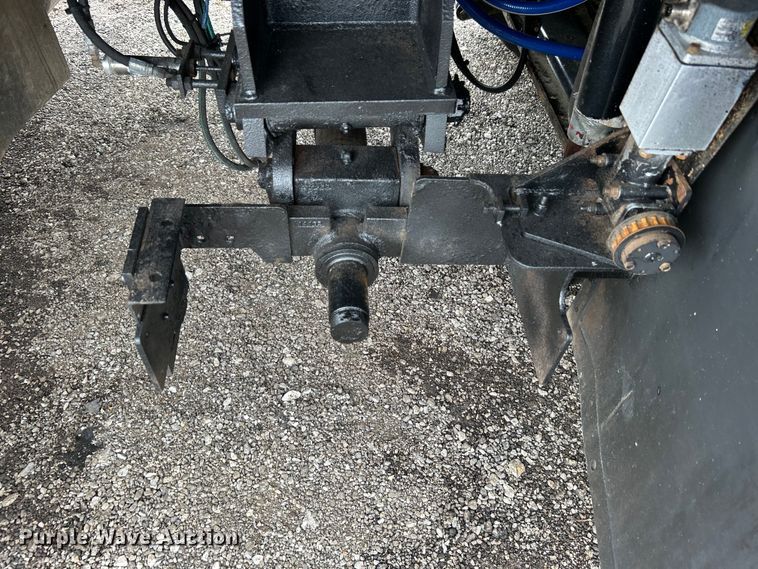 image for item EG0840 2011 Ford F750 Super Duty  railroad inspection truck