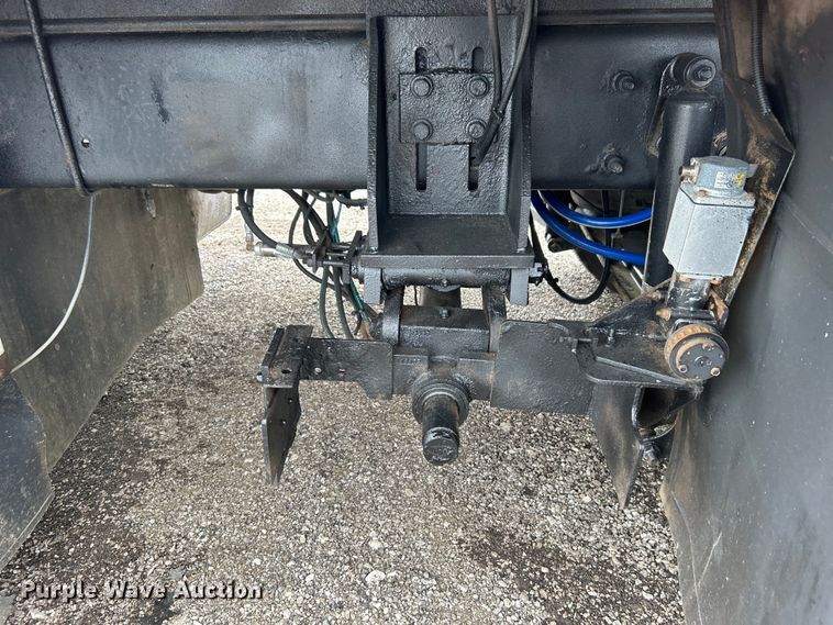 image for item EG0840 2011 Ford F750 Super Duty  railroad inspection truck