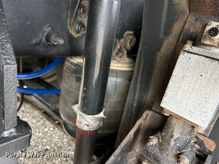 image for item EG0840 2011 Ford F750 Super Duty  railroad inspection truck