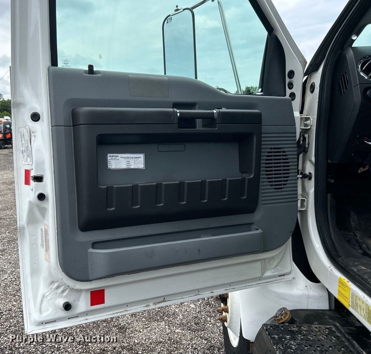 image for item EG0840 2011 Ford F750 Super Duty  railroad inspection truck