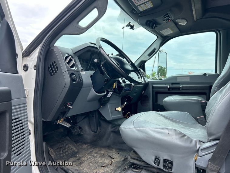 image for item EG0840 2011 Ford F750 Super Duty  railroad inspection truck