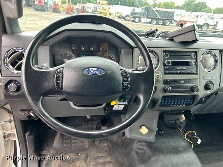 image for item EG0840 2011 Ford F750 Super Duty  railroad inspection truck