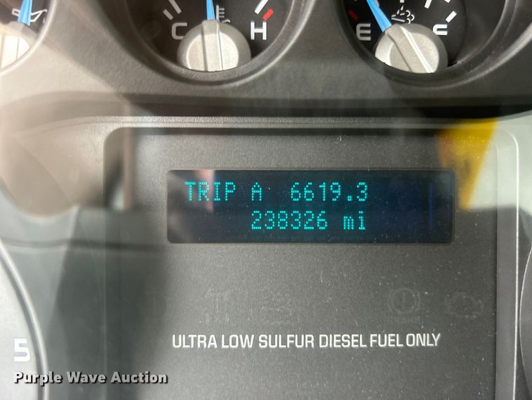 image for item EG0840 2011 Ford F750 Super Duty  railroad inspection truck