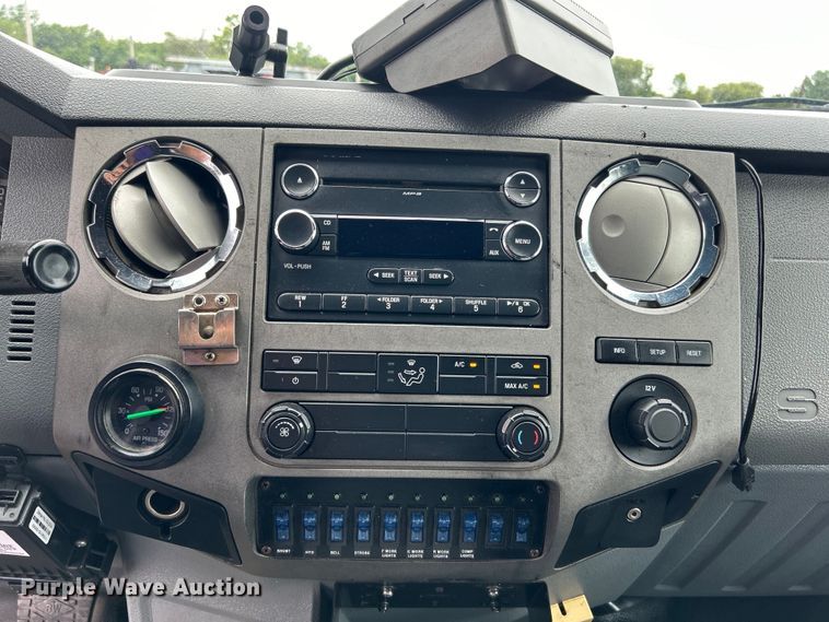 image for item EG0840 2011 Ford F750 Super Duty  railroad inspection truck