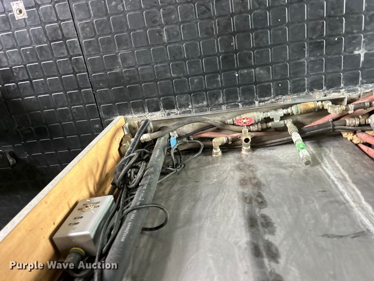 image for item EG0840 2011 Ford F750 Super Duty  railroad inspection truck