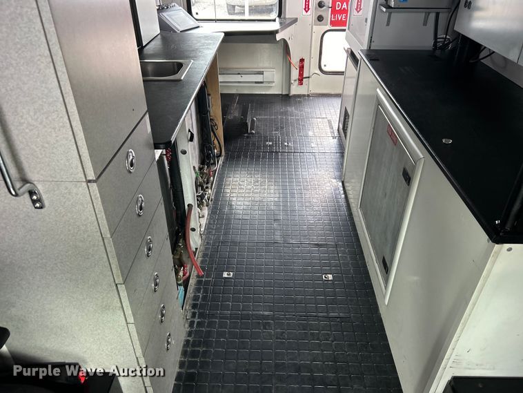 image for item EG0840 2011 Ford F750 Super Duty  railroad inspection truck