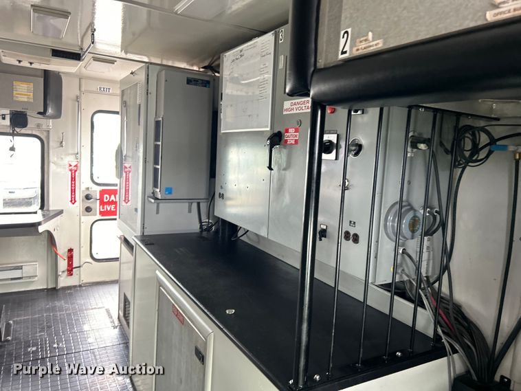 image for item EG0840 2011 Ford F750 Super Duty  railroad inspection truck