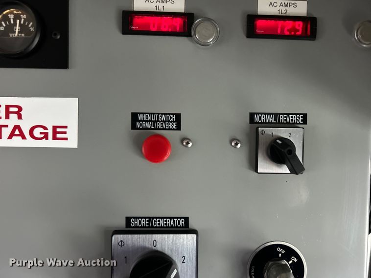 image for item EG0840 2011 Ford F750 Super Duty  railroad inspection truck